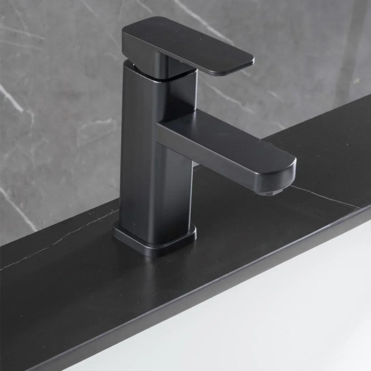 Torneira De Banheiro - Montada No Deck - Com Misturador de Temperatura