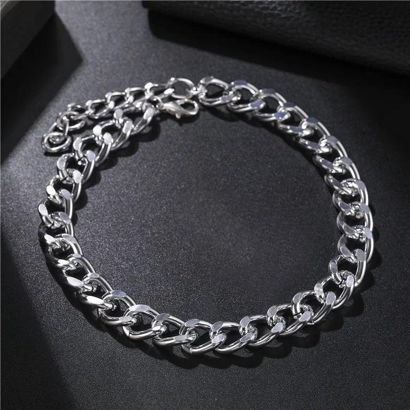 Colar triplo Aurora - Pingente de Girassol - Banho em Ouro 18k