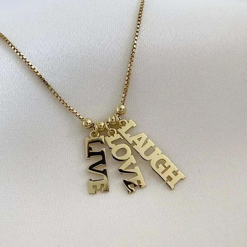 Colar personalizável - Estilo Penduradinho - Até 3 Nomes - Banho em ou 18k