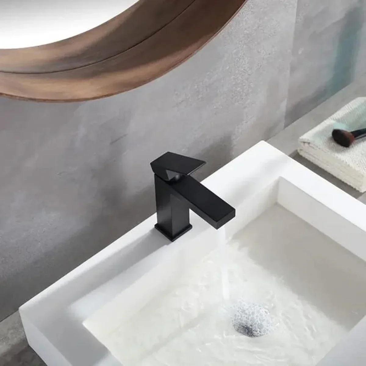 Torneira De Banheiro - Montada No Deck - Com Misturador de Temperatura